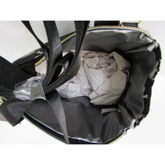 Betsey Johnson Skull Insulated Lunch Tote Bag Crossbody NWT - Picture 6 of 7